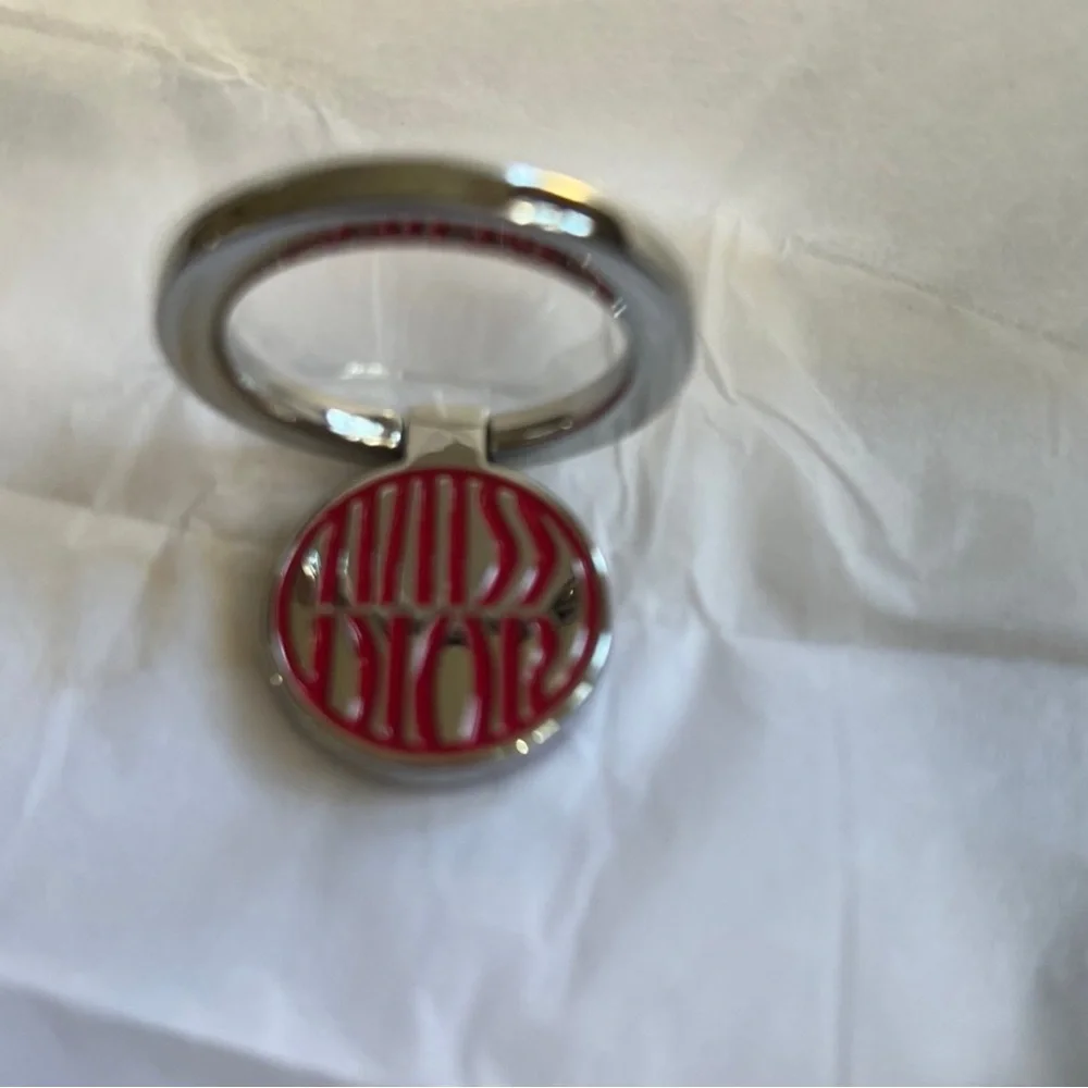 Dior Miss Dior phone ring